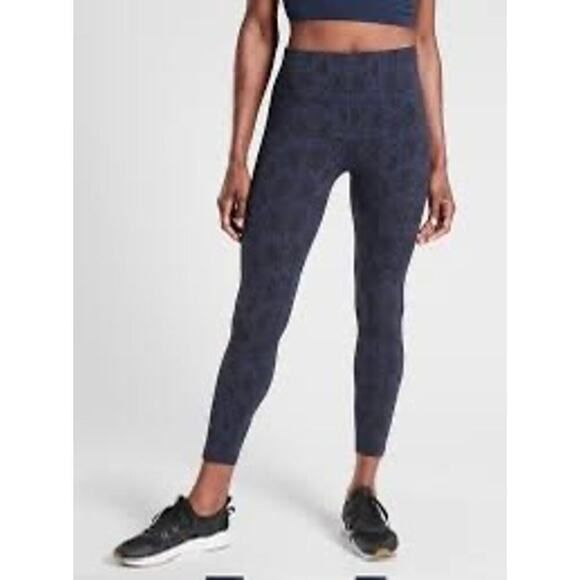 Athleta Ultimate Stash Textured 7/8  Leggings Women’s Size M - Picture 1 of 7